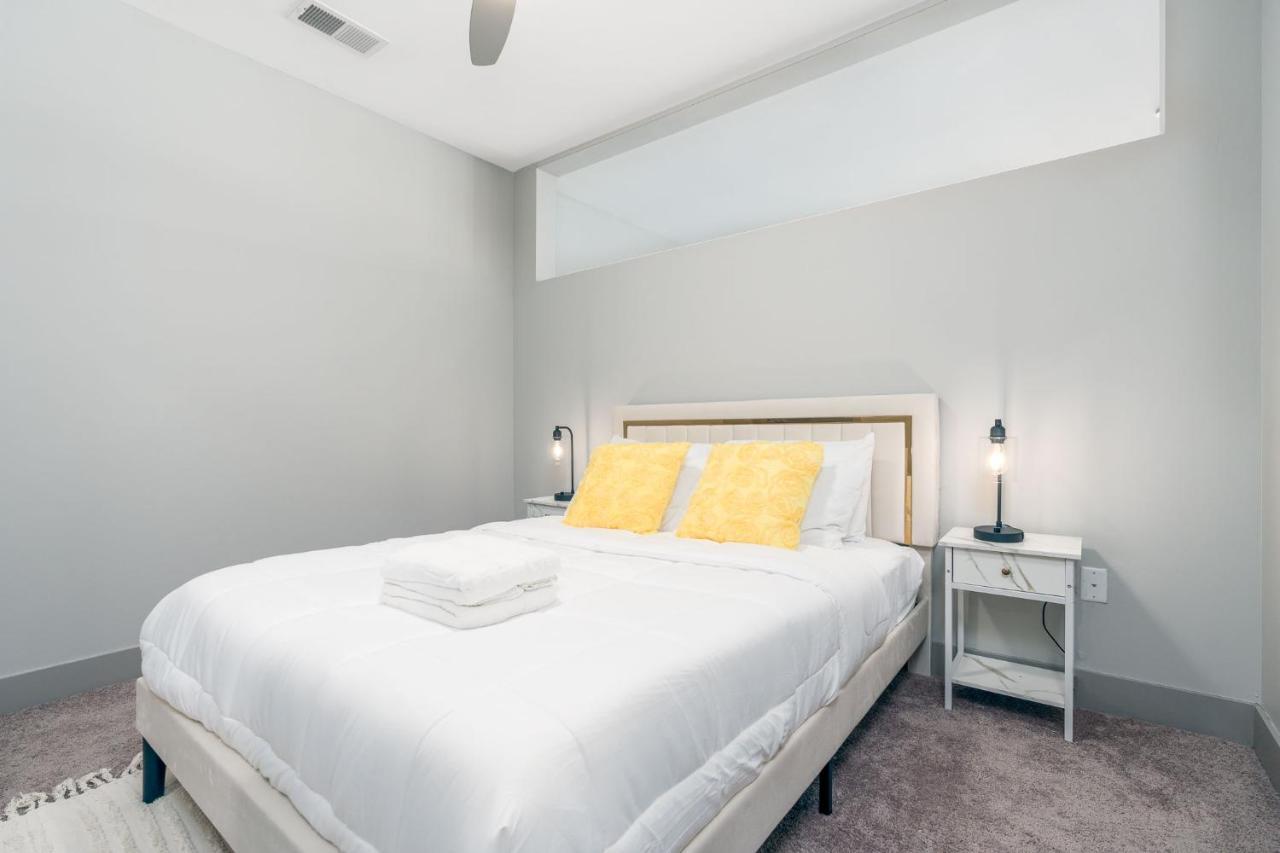 Stylish 1Br Apartment With View インディアナポリス エクステリア 写真