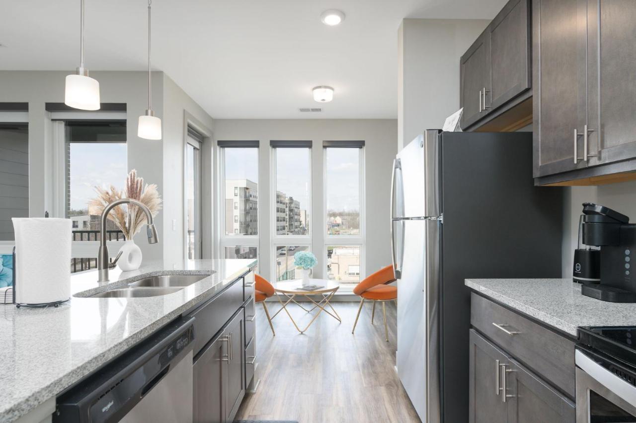 Stylish 1Br Apartment With View インディアナポリス エクステリア 写真