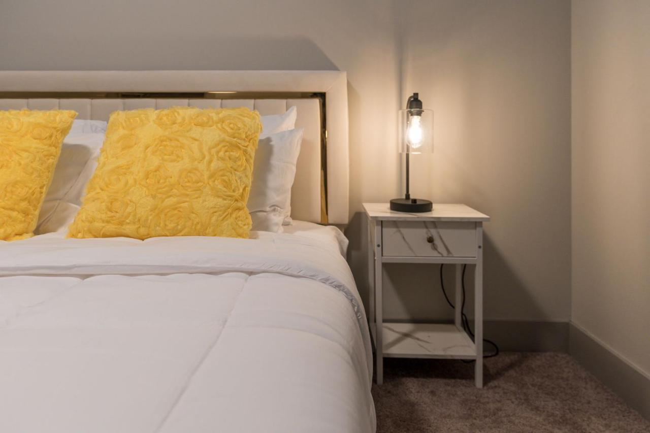 Stylish 1Br Apartment With View インディアナポリス エクステリア 写真